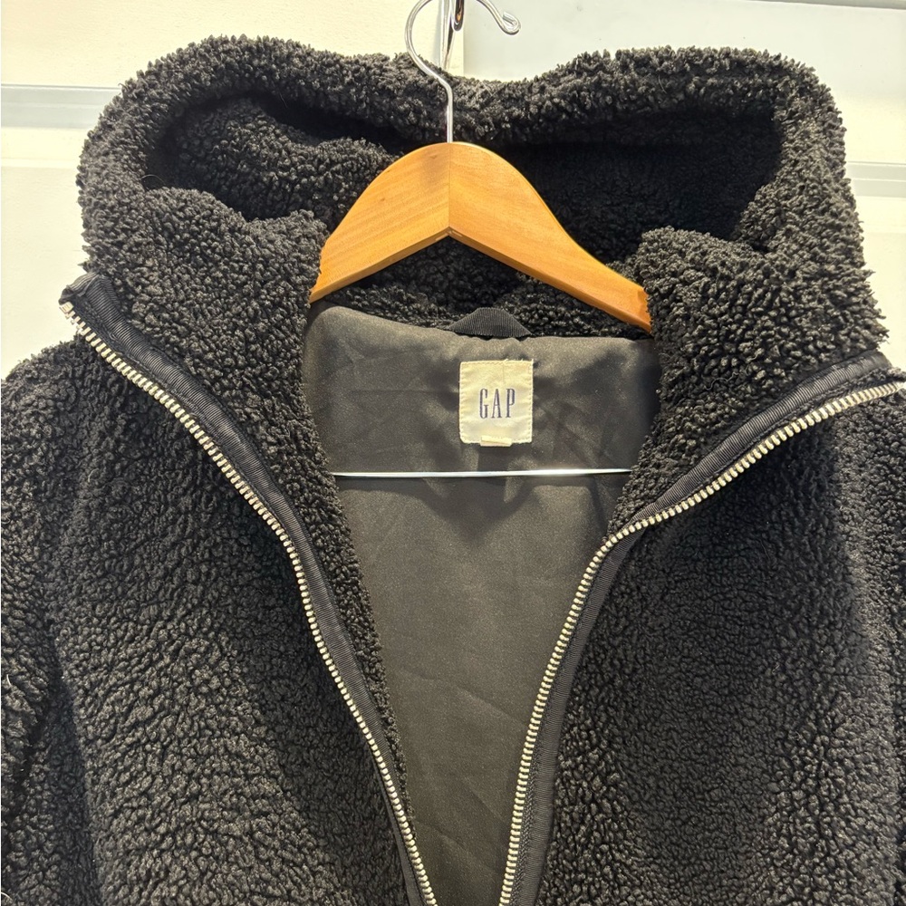 GAP Black Sherpa Zip-Up Hooded Jacket Size S - Picture 3 of 6